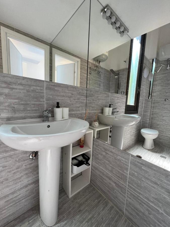 Surf House Apartment Lido di Ostia Exterior foto